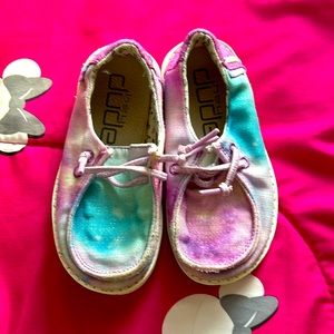 Gently worn, galaxy style, toddler 8 hey dudes.